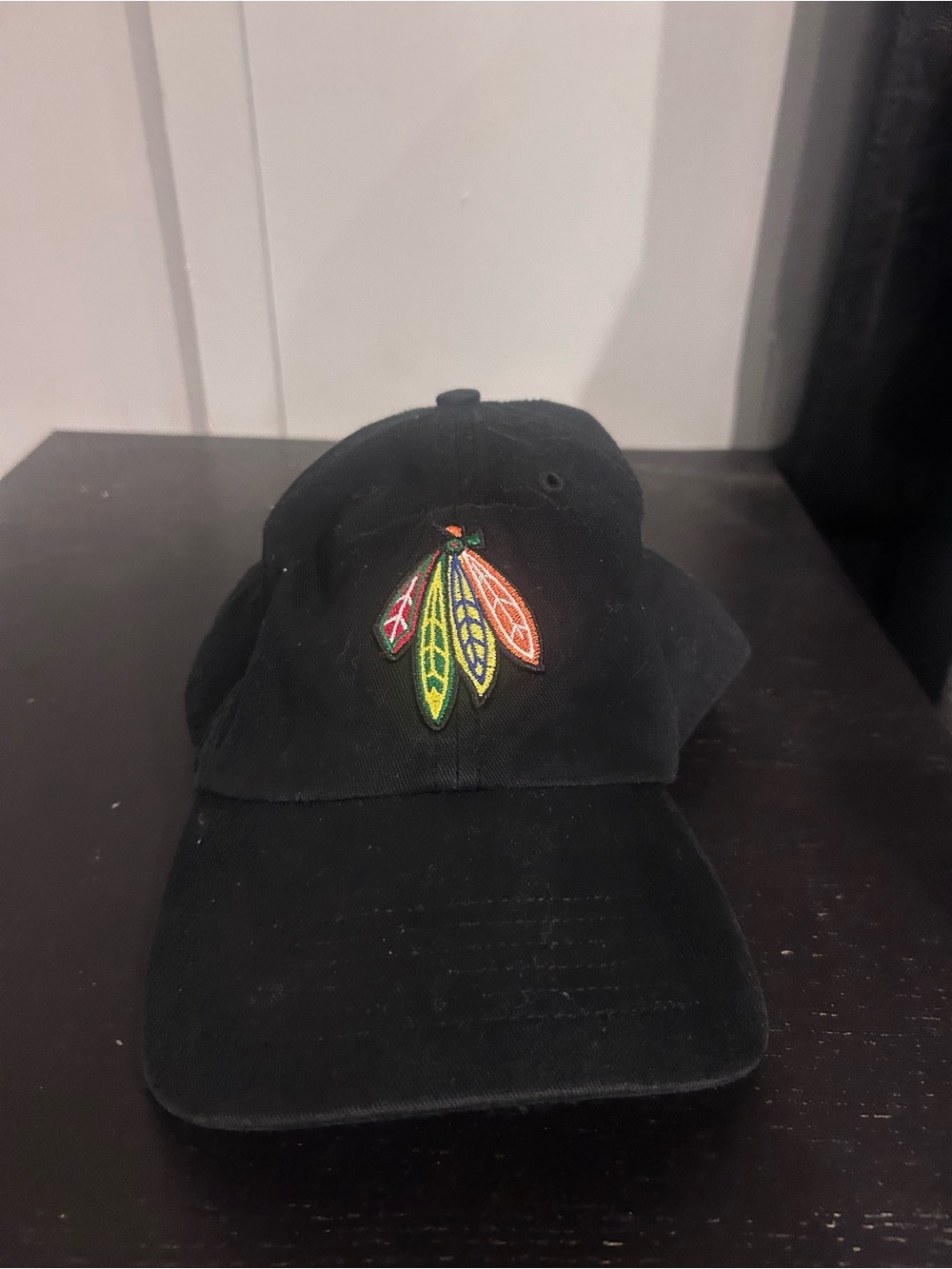 Chicago Blackhawks “Indian Feather” 47 fitted hat size L